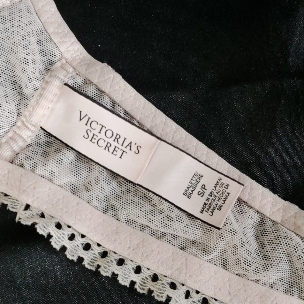 Victoria's Secret Lace Bralette - Picture 5 of 6